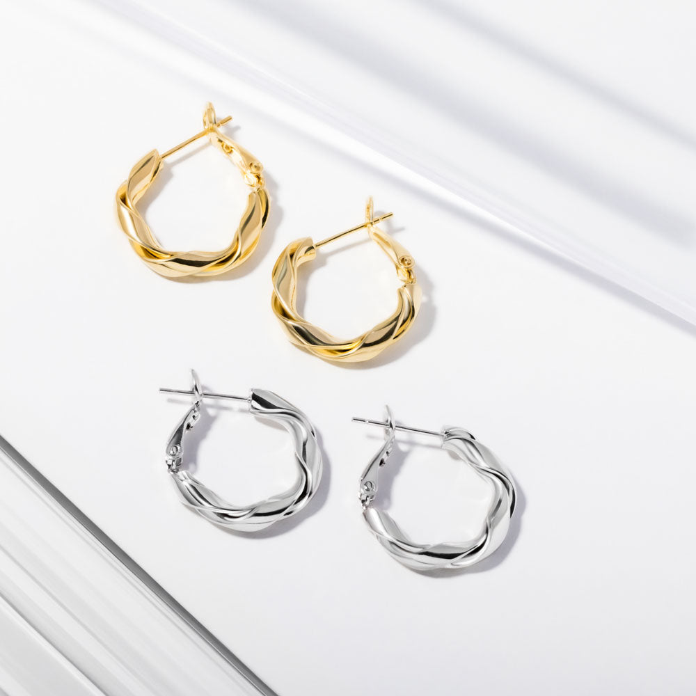 20 mm Twisted Hoop Earrings in Silver Brass Marketing