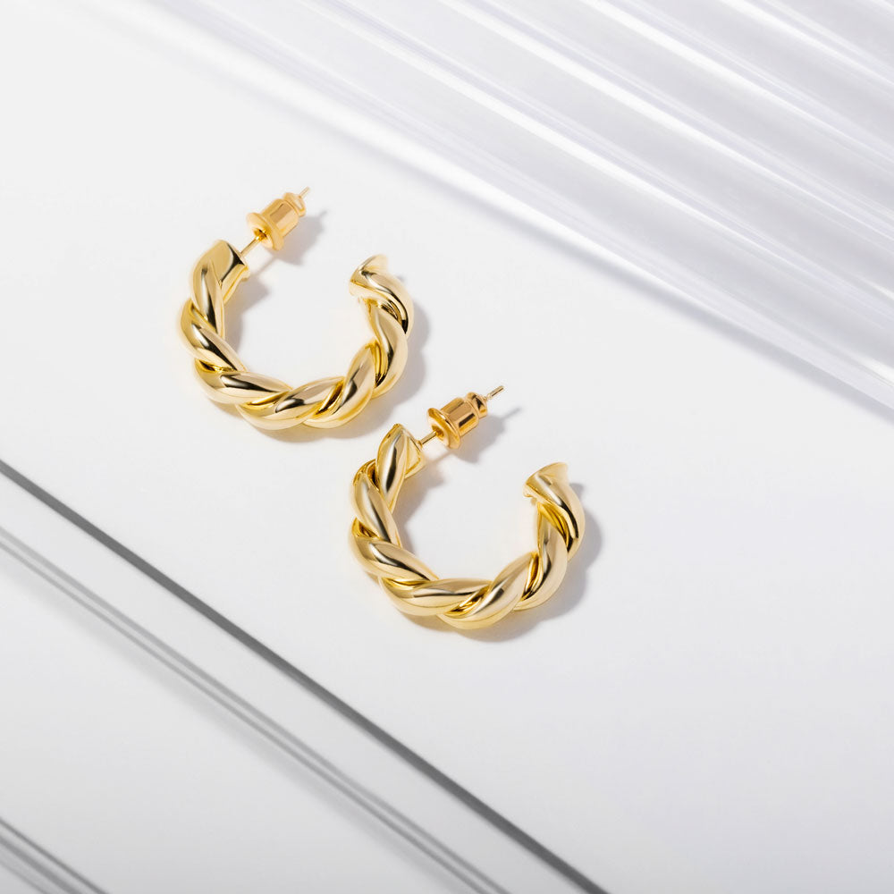 25 mm Twisted Hoop Earrings in Silver Brass Marketing