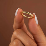 Croissant Ring in 14K Gold