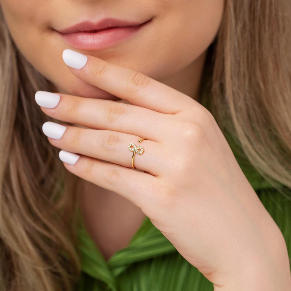 Crystal Infinity Ring in Gold Model